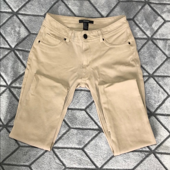 Forever 21 Pants - Forever 21 Women’s Tapered Fitted Khaki Pants